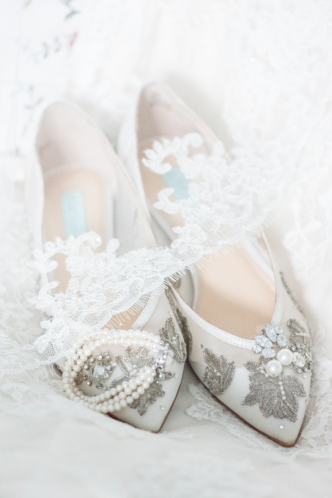 White lace ballet flats
