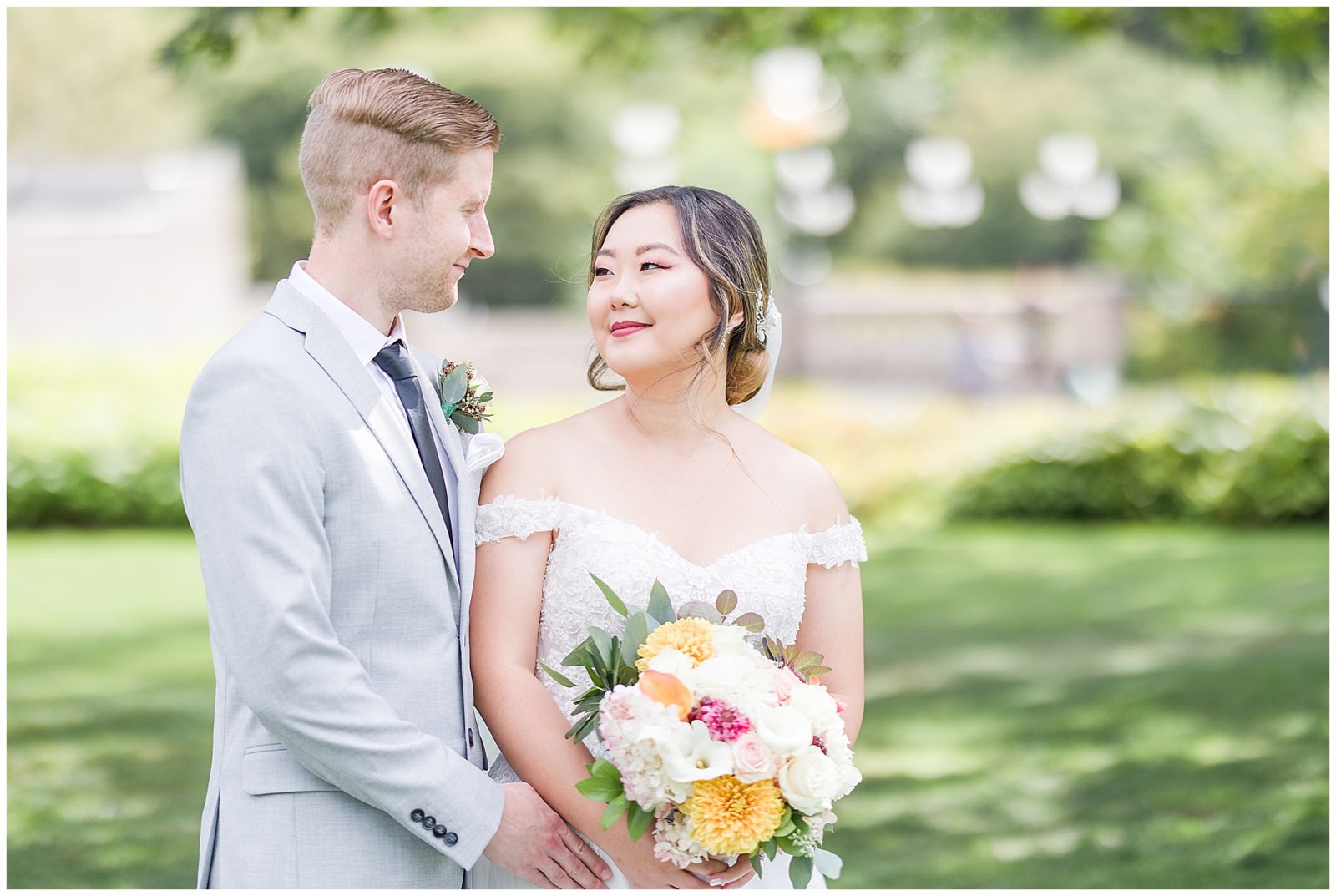 Classic Fairmont Château Laurier Wedding 0026